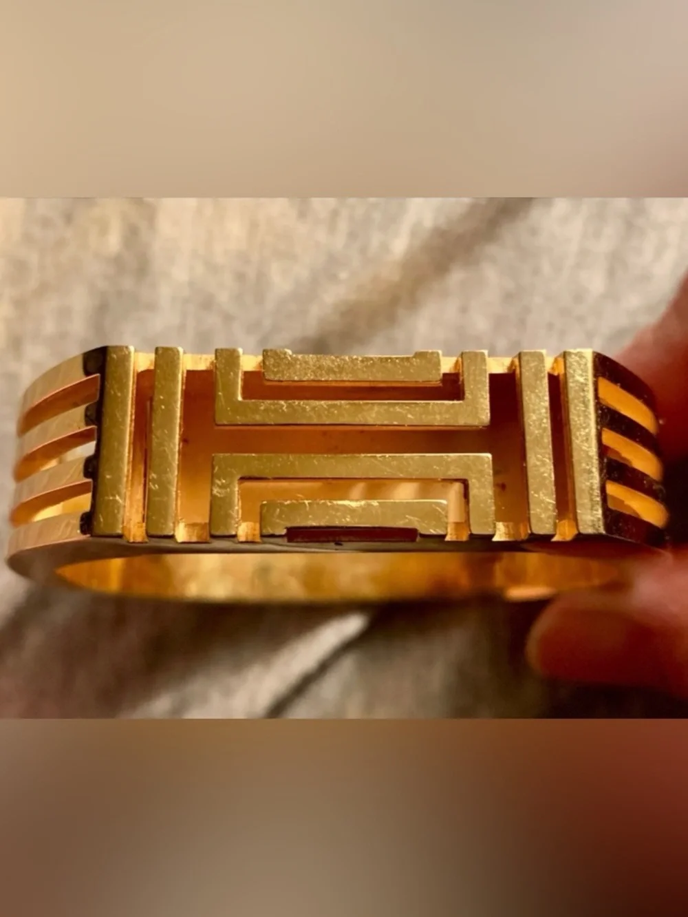 ✨ Tory Burch for Fitbit Gold-Tone Hinged Bracelet ✨